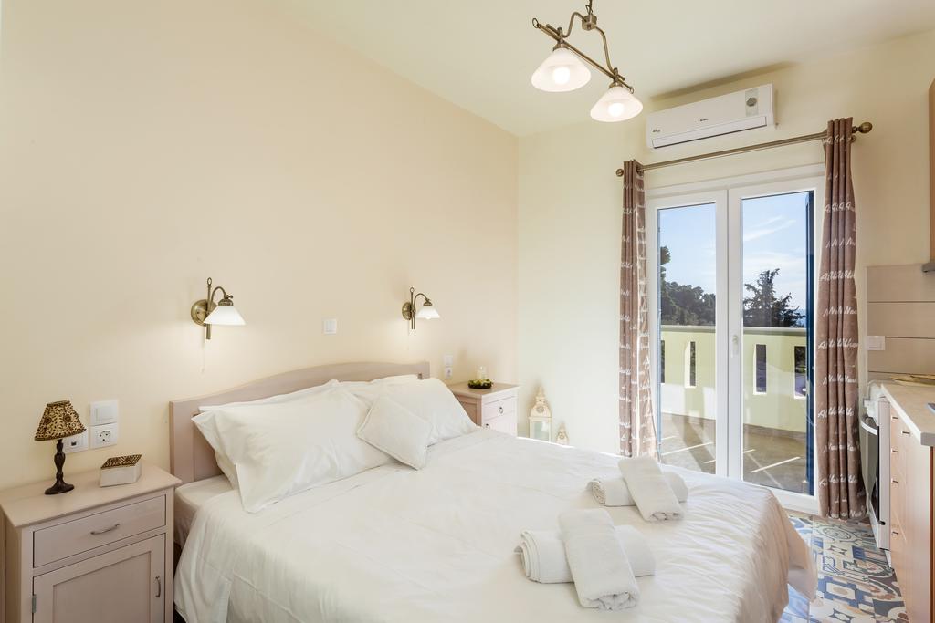 Stafylos Suites & Boutique Hotel Habitación foto